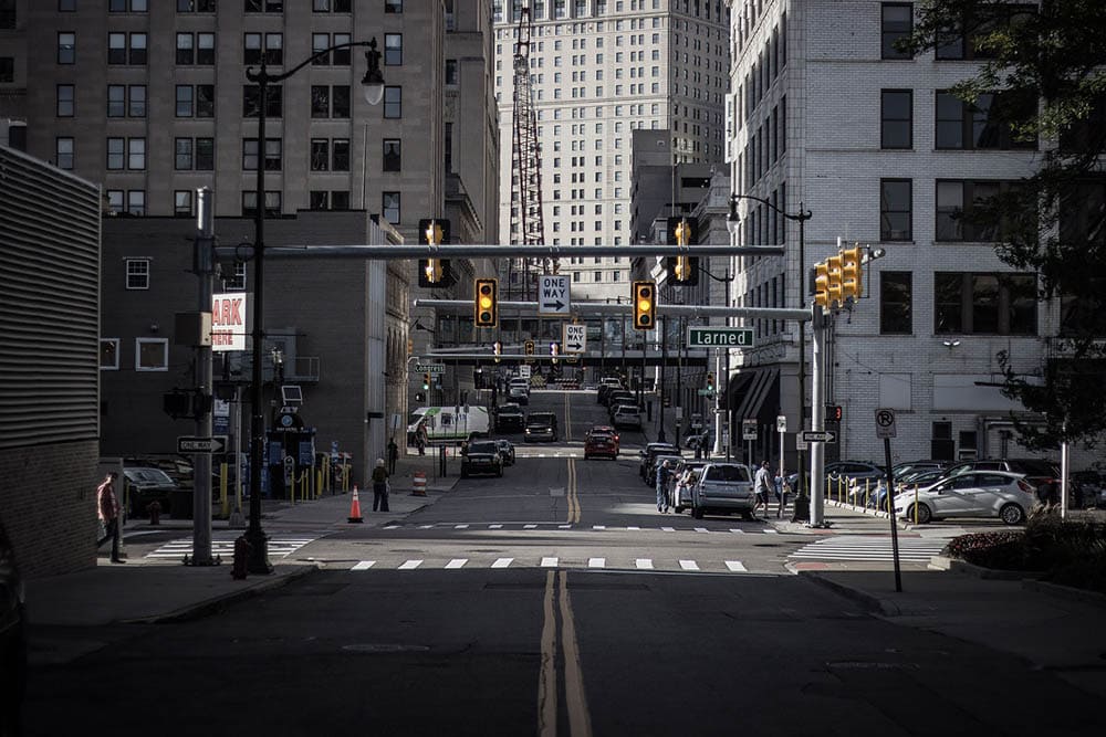 detroit street traffic light