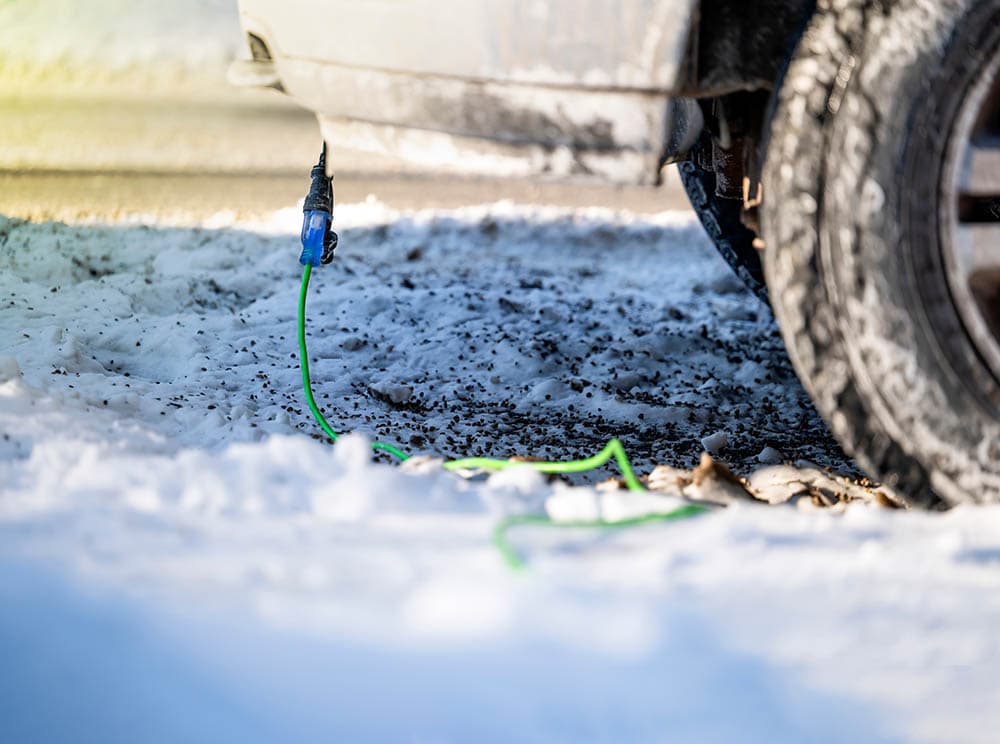 engine block heater plugged at the back of truck