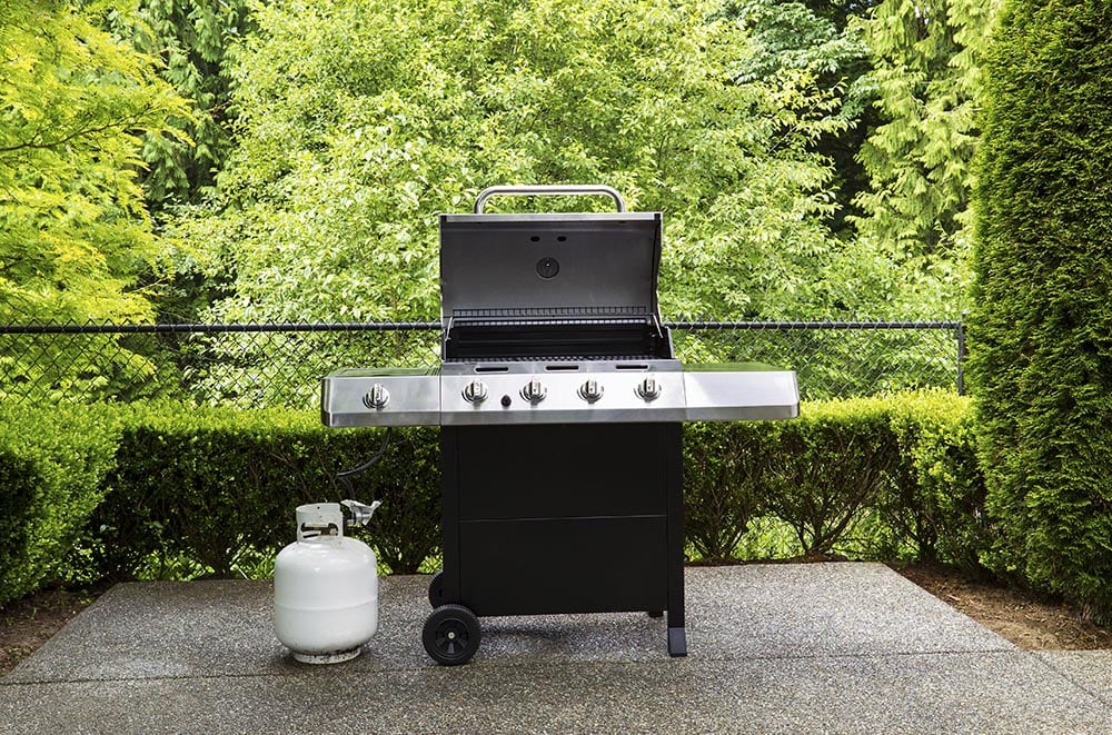 gas griller with tank on the side