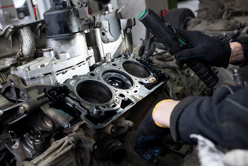 Repairing V6 engine