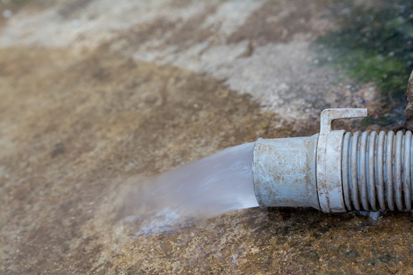 waste water drain from washing machine pipe
