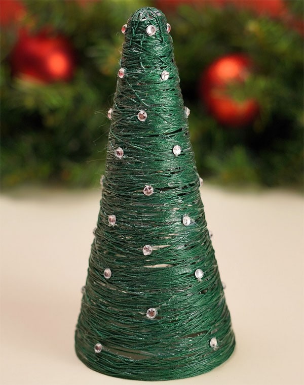 3D Christmas Tree Cones Using Crochet Thread by Crafty Morning