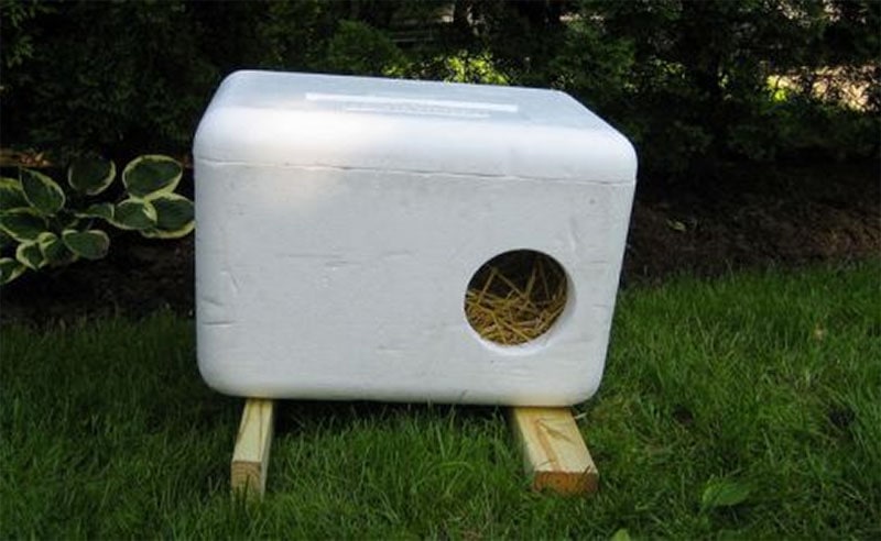 Bin Cat House