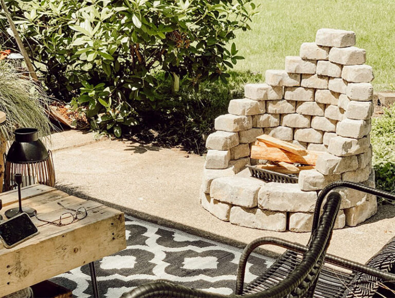 6 Awesome DIY Outdoor Fireplace Plans You Can Make Today (With Pictures ...