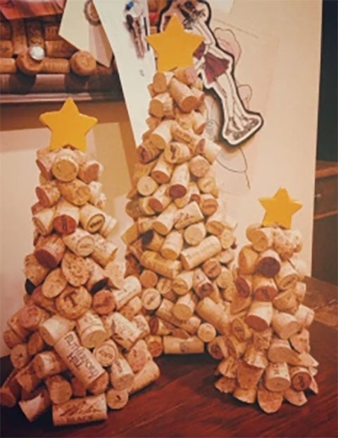 DIY Wine Cork Christmas Tree by DIY Aficionado