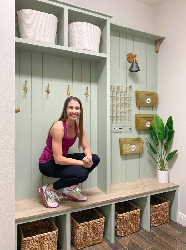 DIY built in mudroom