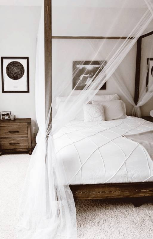 DIY canopy bed