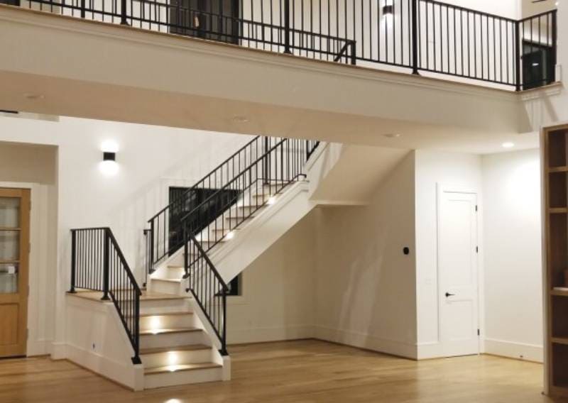 DIY floating staircase 