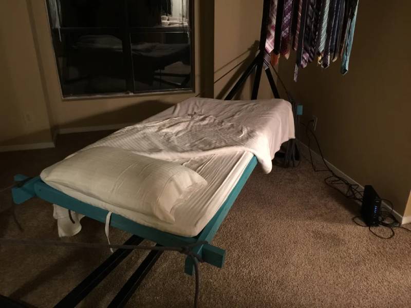 DIY hammock bed