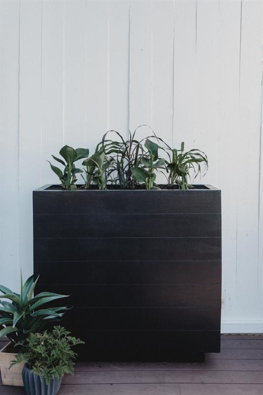 DIY large outdoor planter