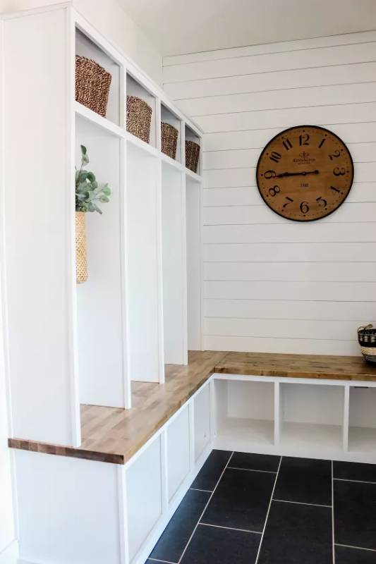 DIY mudroom