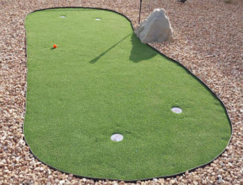 Easy-To-Build DIY Putting Green by Crazy DIY Mom