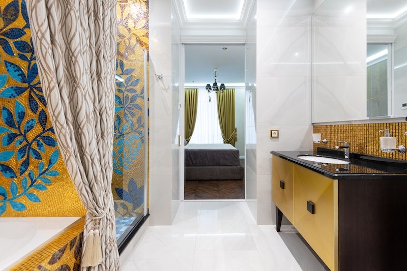 En Suite Bedrooms and Bathrooms
