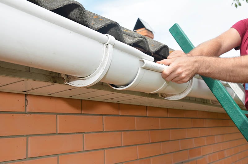 Gutter repair