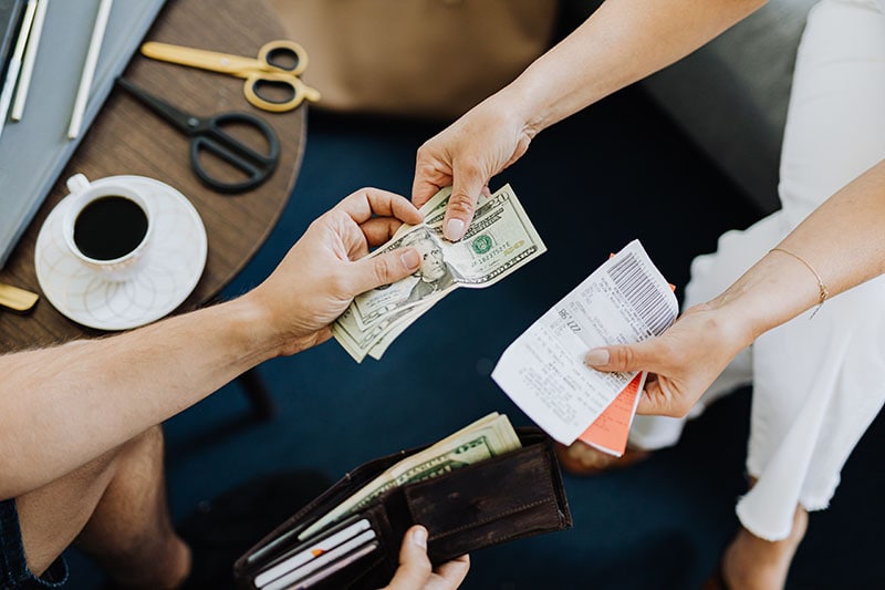 Paying With Cash and getting Receipt