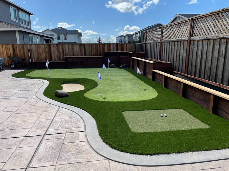 Perfectly-Shaped DIY Golf Turf by Artificial Turf Express