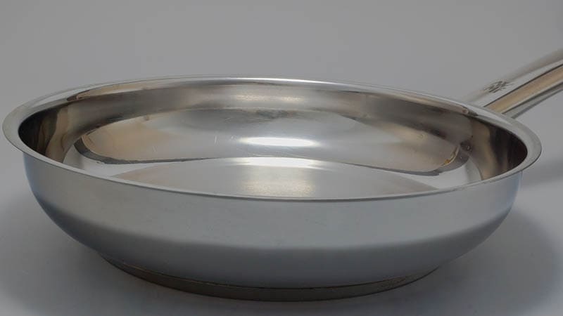 Stainless steel pan