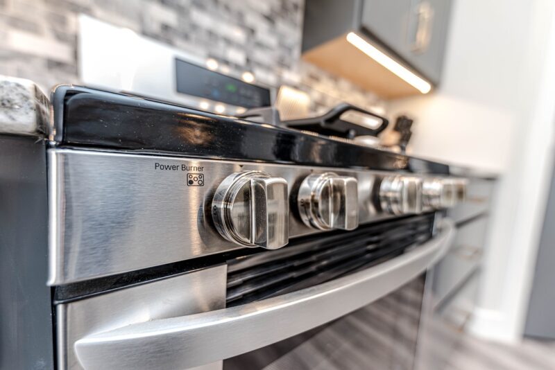 Stove with oven