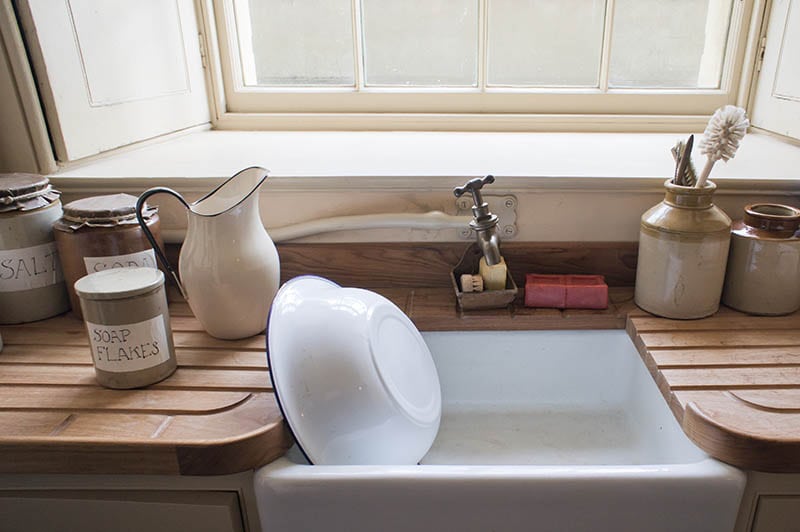 enameled kitchen sink