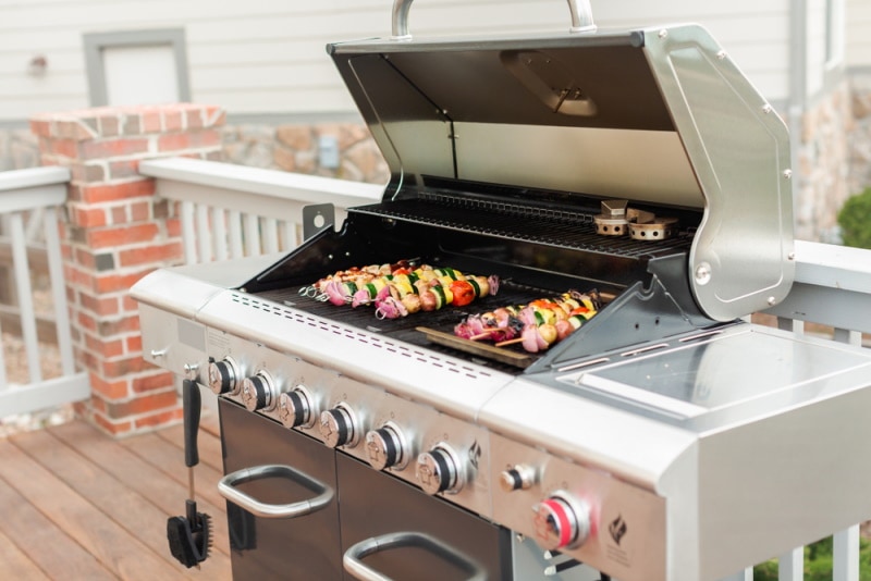 gas grill