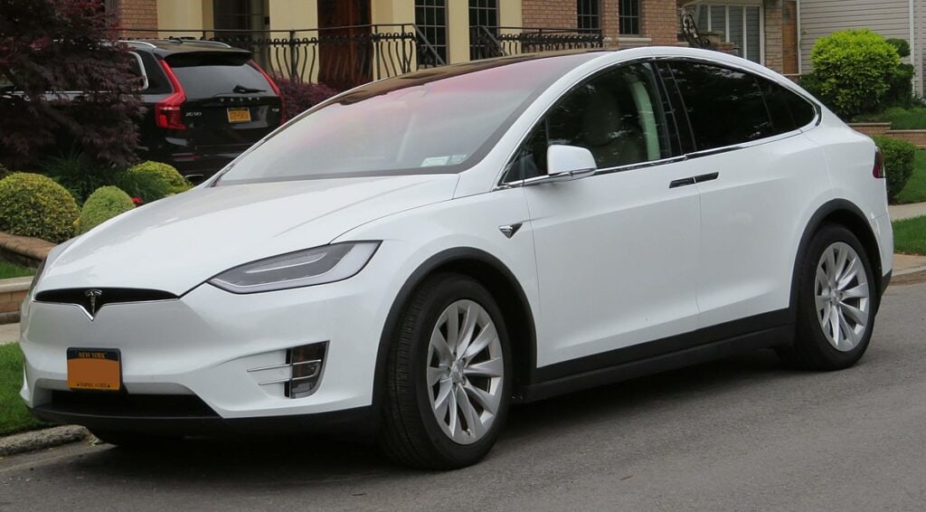 2017 Tesla Model X front