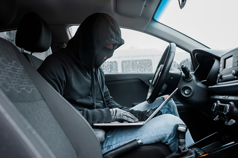 Car theft hacking car eletronic