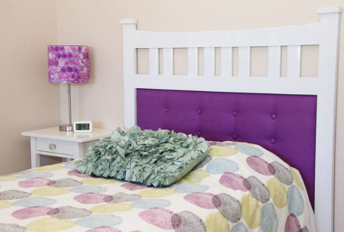 DIY FRAMED TUFTED HEADBOARD