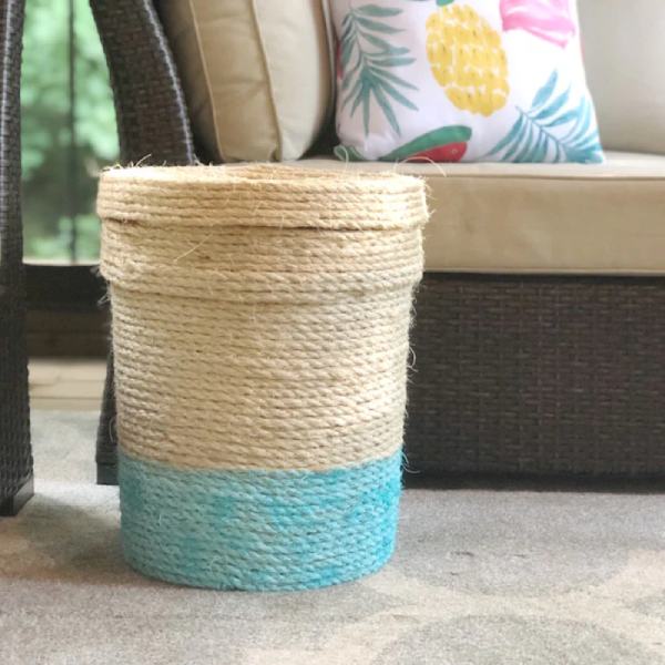 DIY OUTDOOR STORAGE OTTOMON