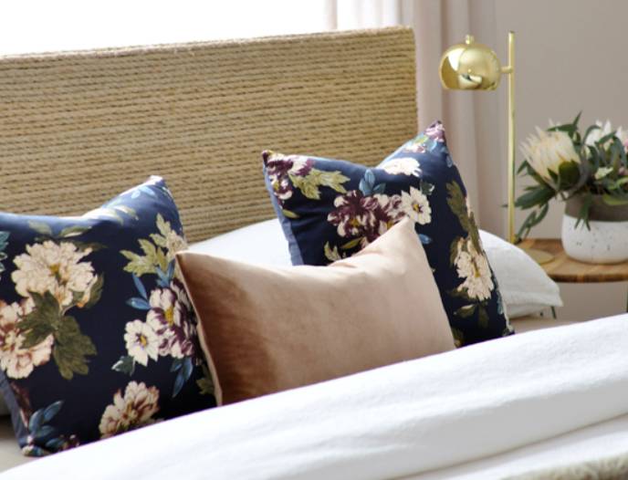 DIY ROPE WRAPPED HEADBOARD