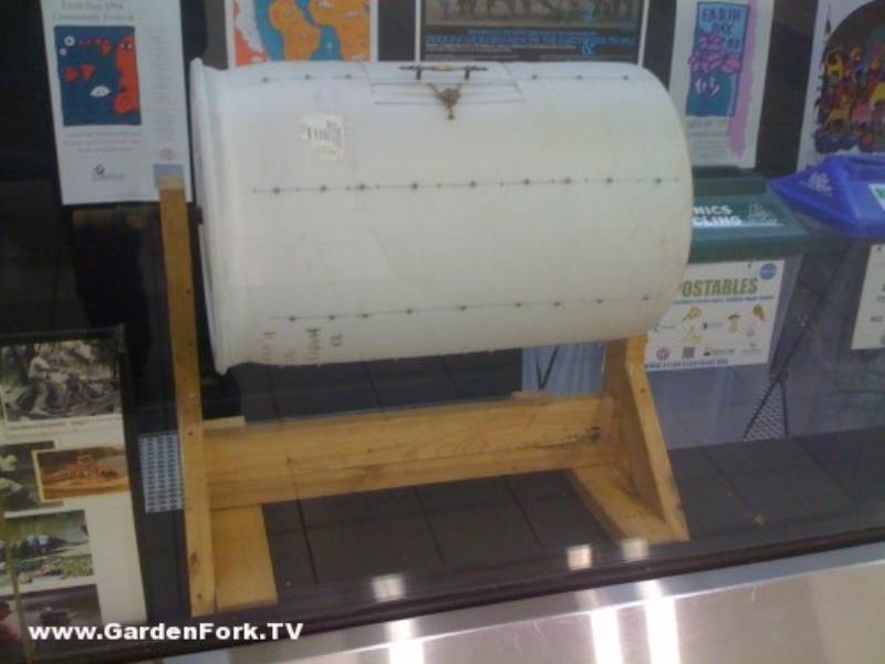 DIY compost tumbler