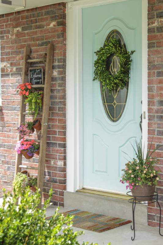 DIY ladder vertical garden