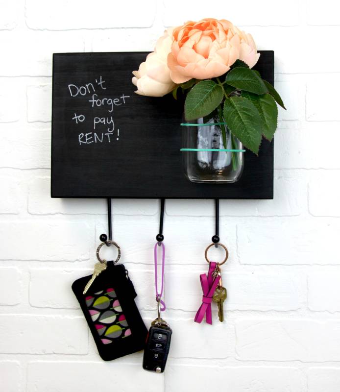 DIY memo board key rack