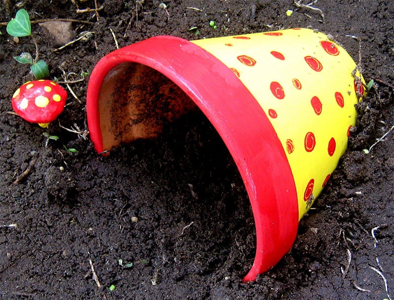 Flowerpot Toad Cave by Yarnigras Swapper Spot