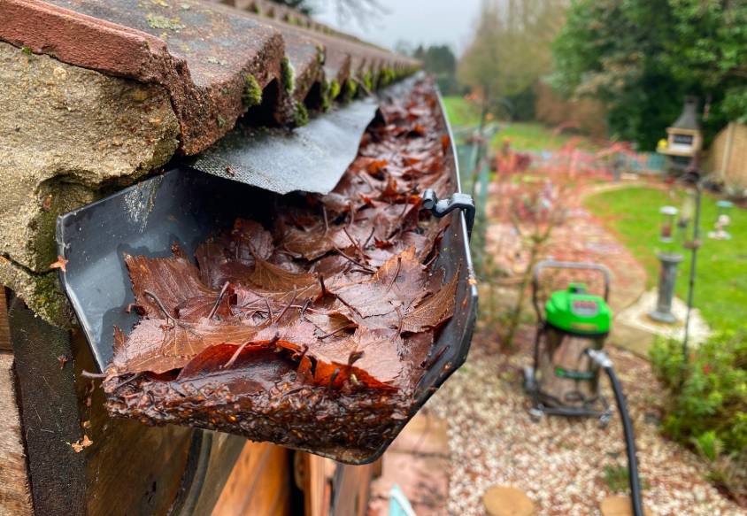 Gutter Vacuum