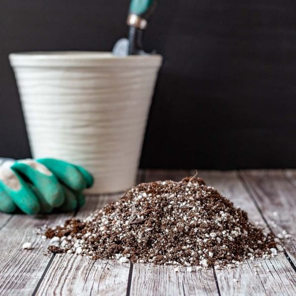 Homemade Potting Soil Recipe and Ideas