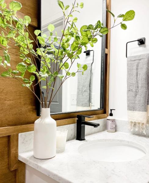 How to DIY a Thin Mirror Frame