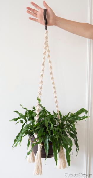 How to make a macrame plant hanger the quick and easy way