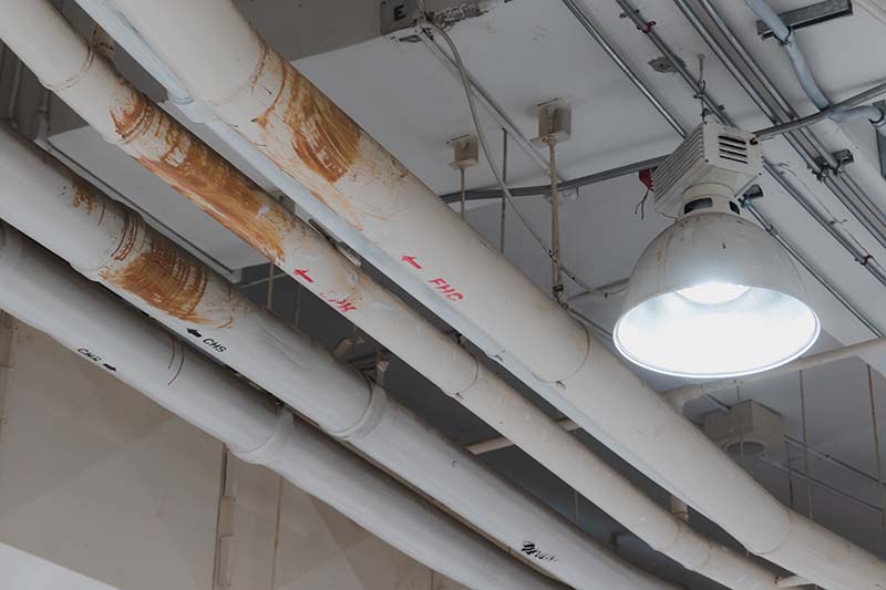 Mercury Vapor Lamp install on ceiling of arena to illuminate the area