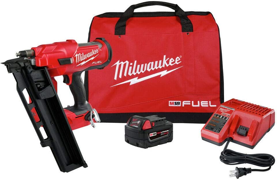 Milwaukee M18 FUEL 21-Degree Cordless Framing Nailer Kit