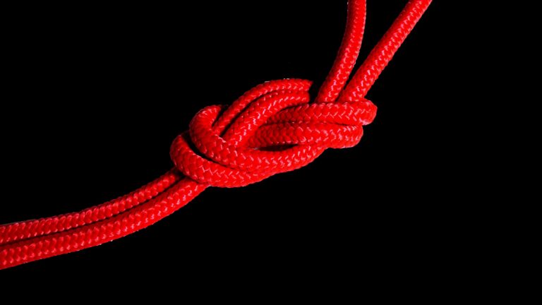 How to Make Rope from String: 7 Simple Steps | Home Grail