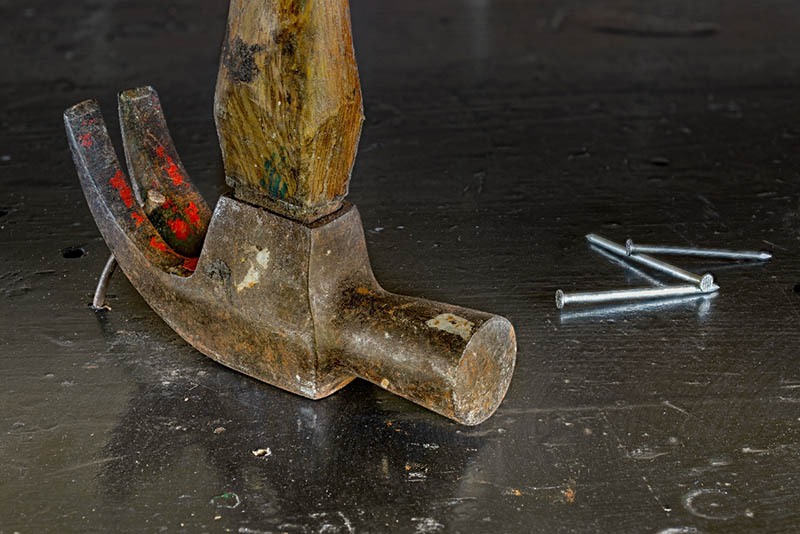 claw hammer with nails