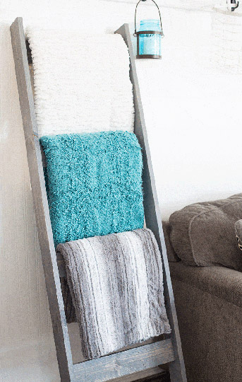 diy blanket ladder