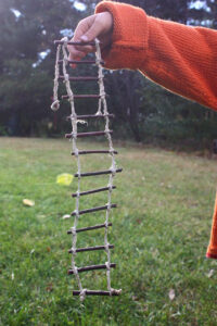 9 DIY Rope Ladders Ideas That You Can Make Today (With Pictures) | Home ...