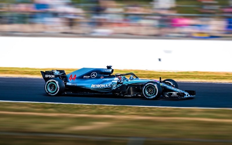 mercedes benz racing car at the british grand prix