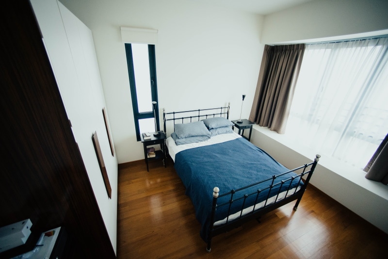 metal bed frame