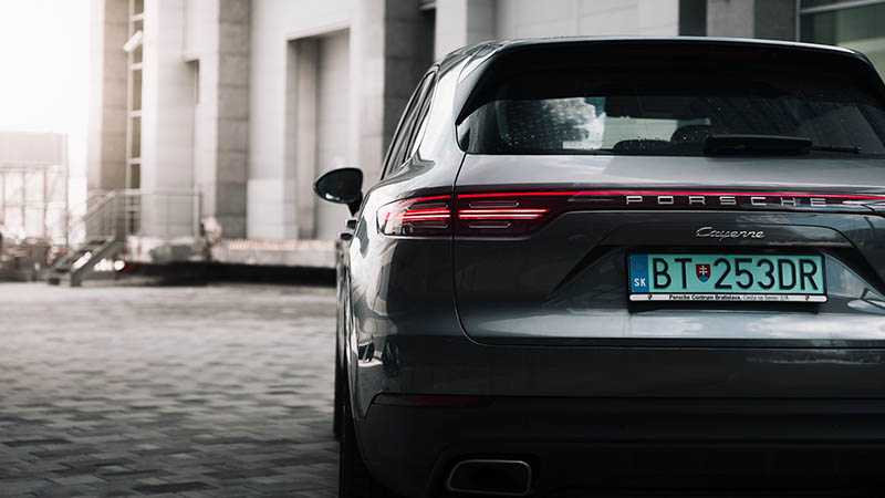 porsche cayenne rear