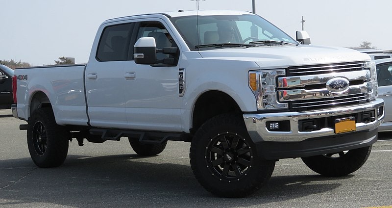 2017 Ford F-350 Crew Cab front 4.28.18