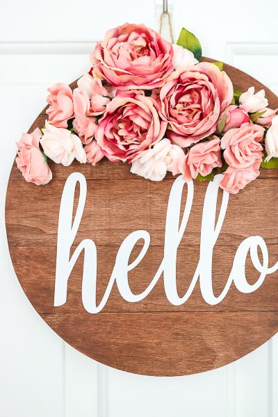 DIY Round Wood Door Hanger with a Cricut Machine