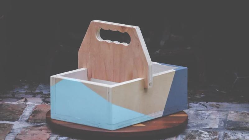 DIY Wooden Cleaning Caddy1