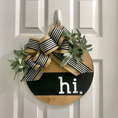 DIY _ How to Make a Farmhouse Wooden Round Wreath